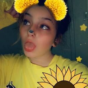 Meet your Posher, Alexys